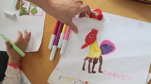 Il pollo a 4 zampe disegnato da Gaia