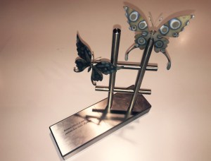 Il premio "La farfalla di ferro" (disegno di Mirko Finessi)