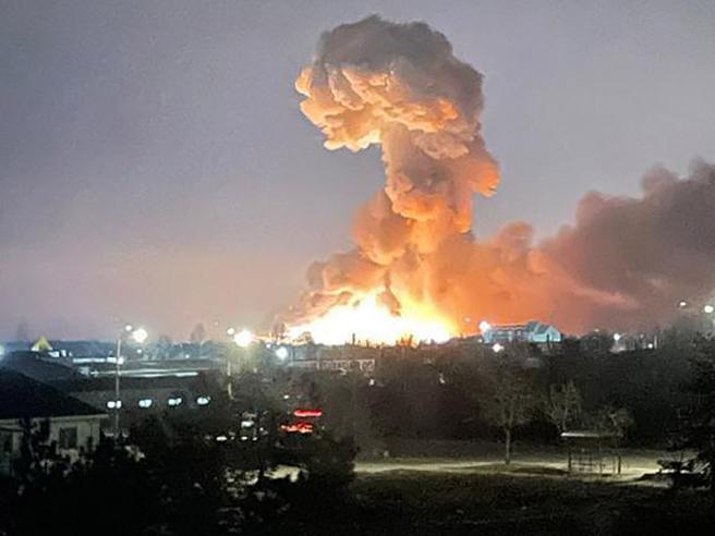 “La Storia insegna, ma non ha scolari” (Antonio&nbsp;Gramsci)