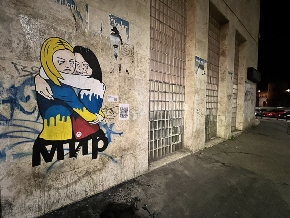 “Pace Atto II – 8 marzo”: la street artist Laika dedica l’8 marzo alle donne russe e&nbsp;ucraine