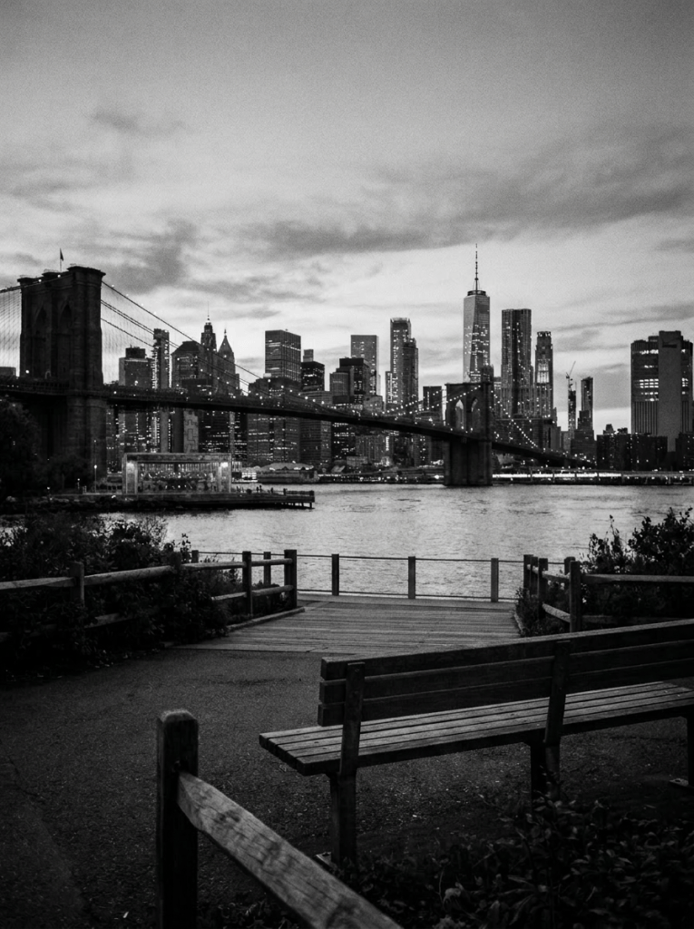 Remove couple from bench